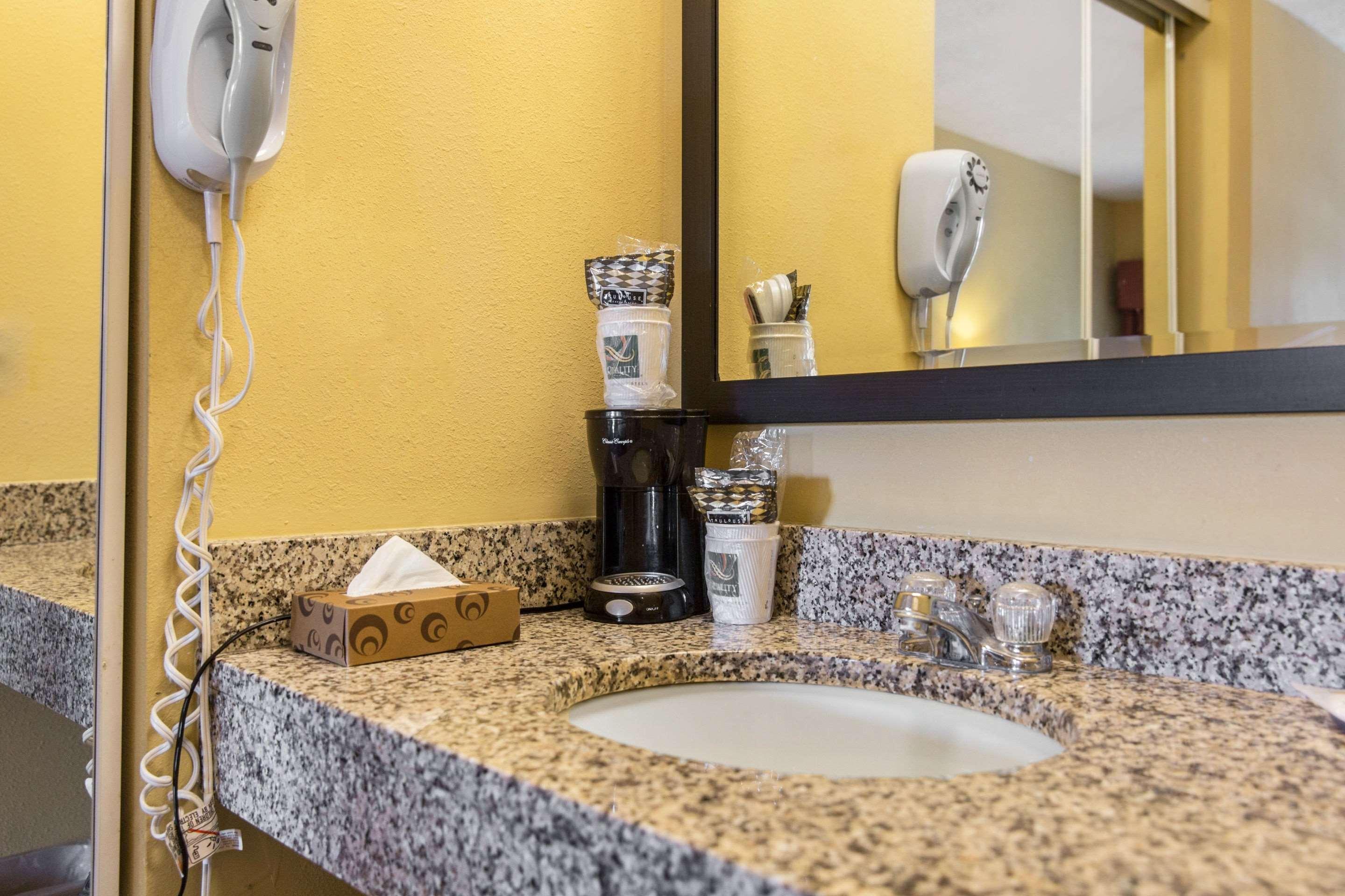 Quality Inn Calera Ngoại thất bức ảnh